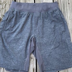 Lululemon mens 9” shorts